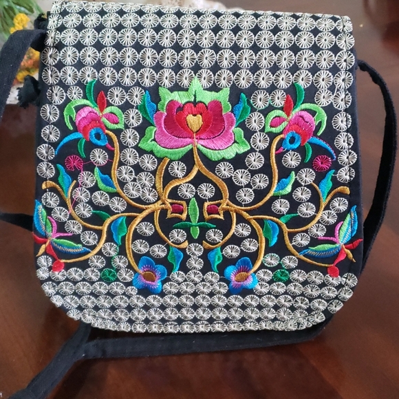 Bundle - Picture 7 of 9